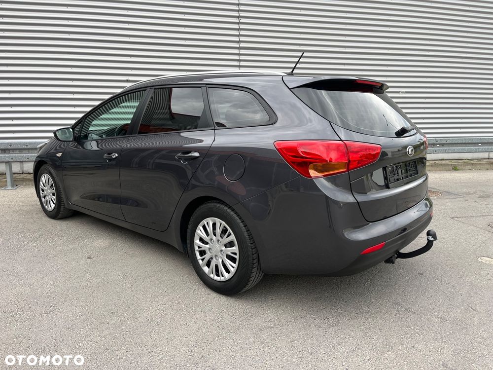 Kia Ceed 1.4 CVVT Attract - 4