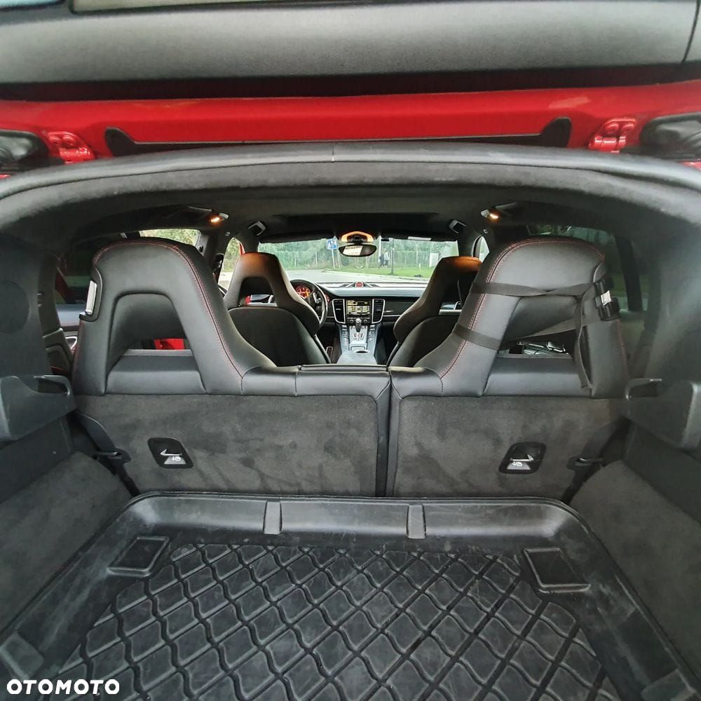 Porsche Panamera GTS - 11