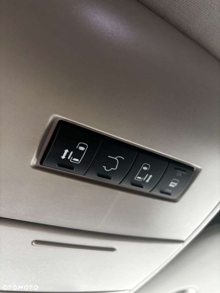 Chrysler Town & Country 3.6 Touring - 16
