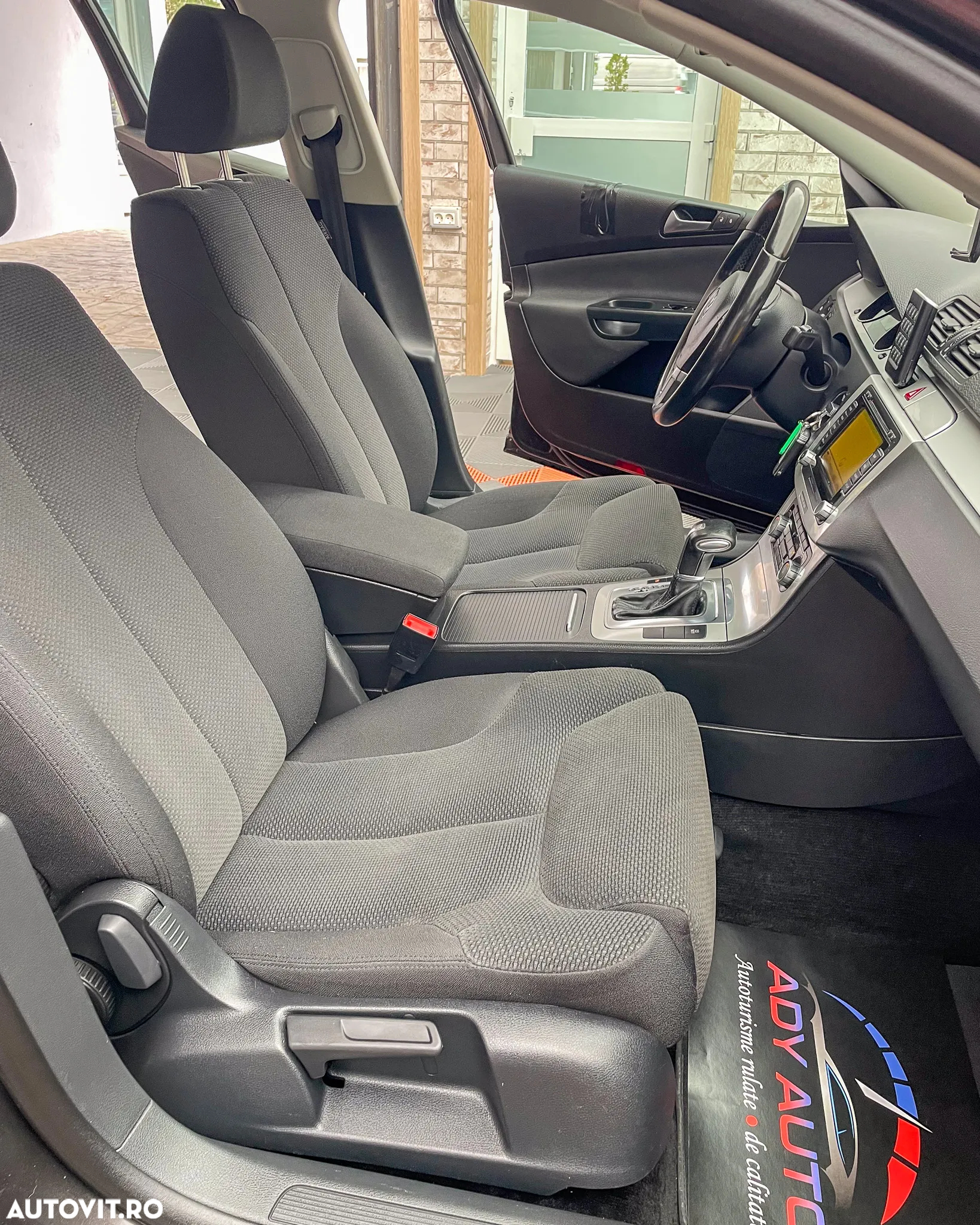 Volkswagen Passat Variant 2.0 Blue TDI DSG SCR Trendline - 10