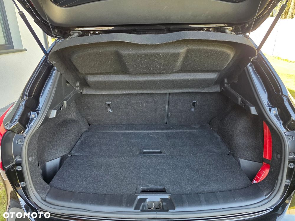 Nissan Qashqai 1.6 DCi Xtronic N-Connecta - 9