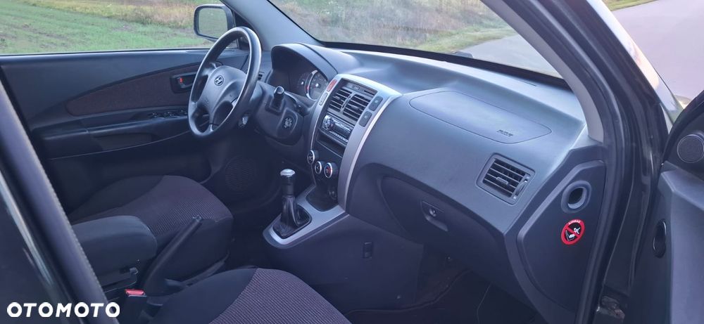 Hyundai Tucson 2.0 Comfort 2WD - 14