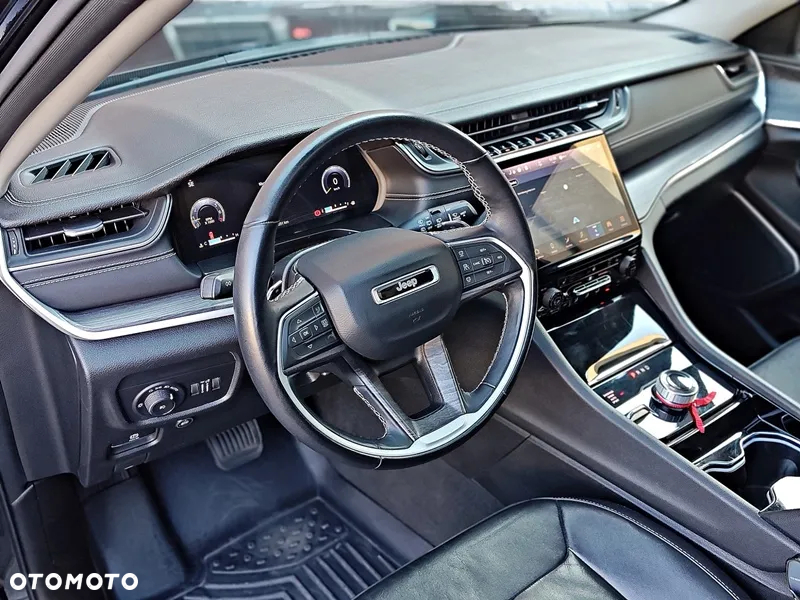 Jeep Grand Cherokee - 10