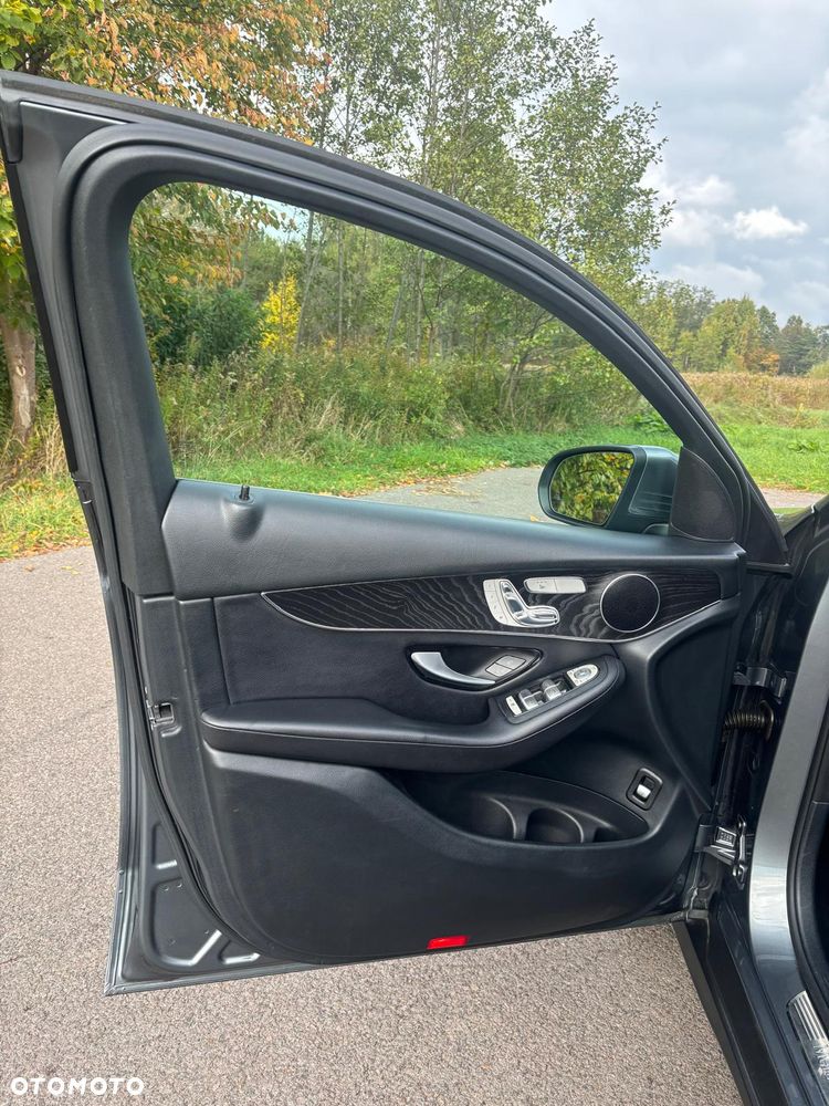 Mercedes-Benz GLC 250 4-Matic - 28