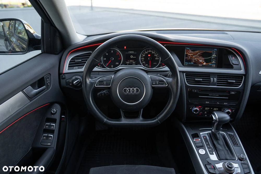 Audi A4 Allroad 2.0 TDI Quattro S tronic - 24