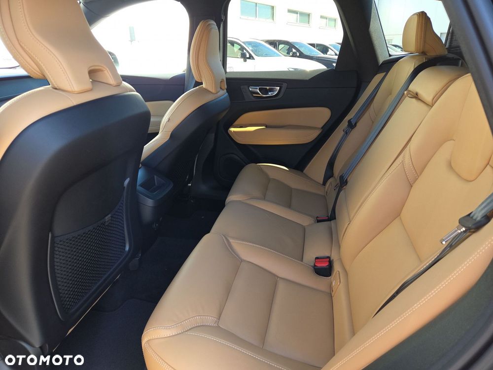 Volvo XC 60 - 13