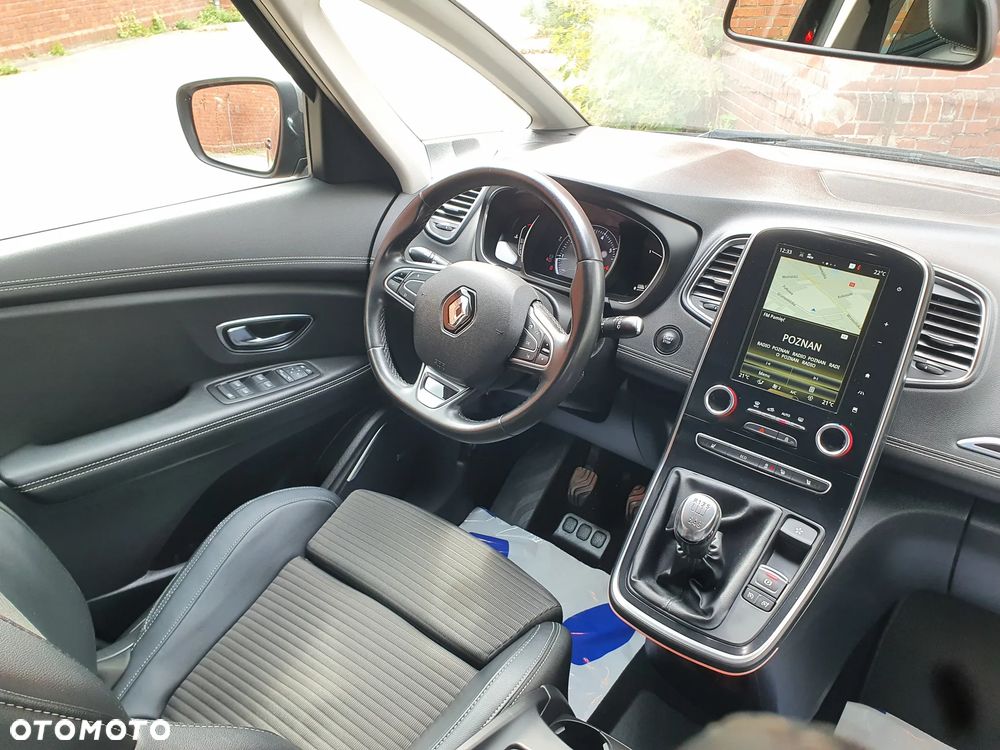 Renault Scenic ENERGY TCe 140 BOSE EDITION - 10