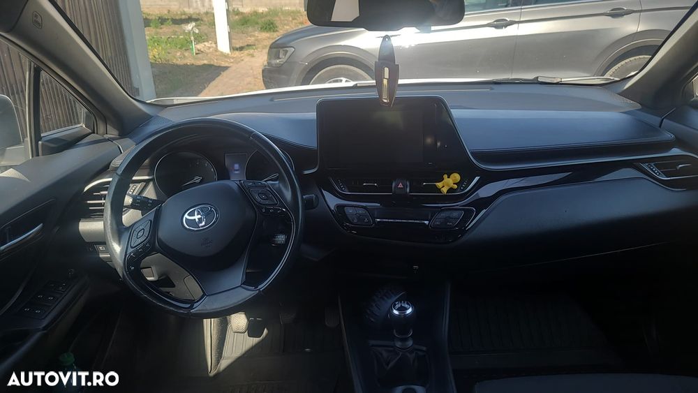 Toyota C-HR - 7