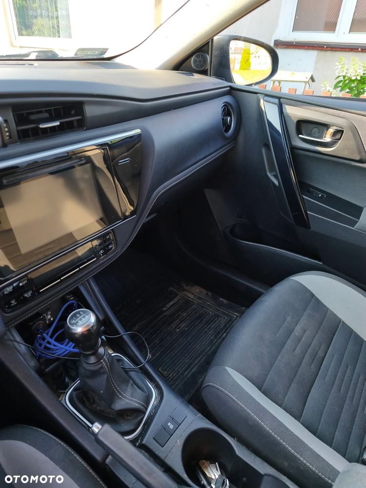 Toyota Auris - 9