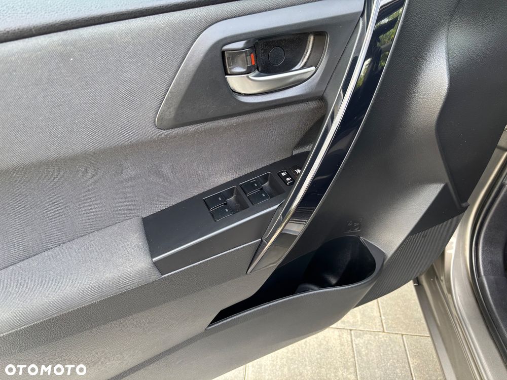 Toyota Auris 1.8 Travel - 13