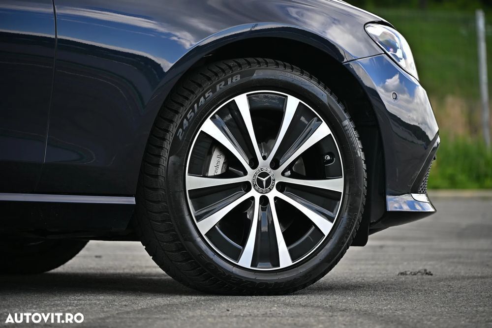 Mercedes-Benz E 300 Hybrid de T-Modell 4MATIC Aut. - 13