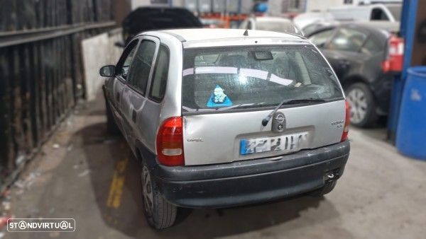 Para Peças Opel Corsa B (S93) - 2