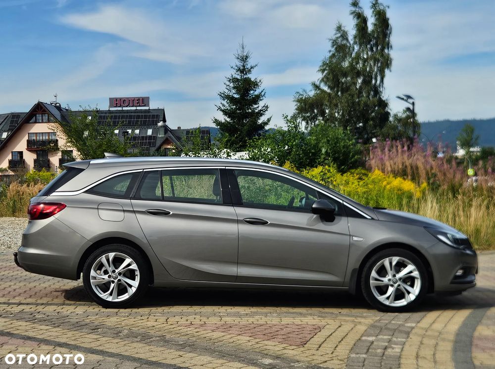 Opel Astra 1.4 T Dynamic - 24
