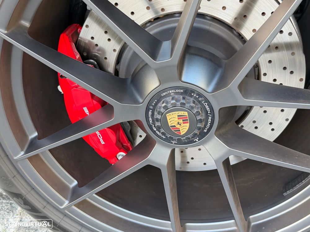 Porsche 911 (992) Carrera GTS - 10