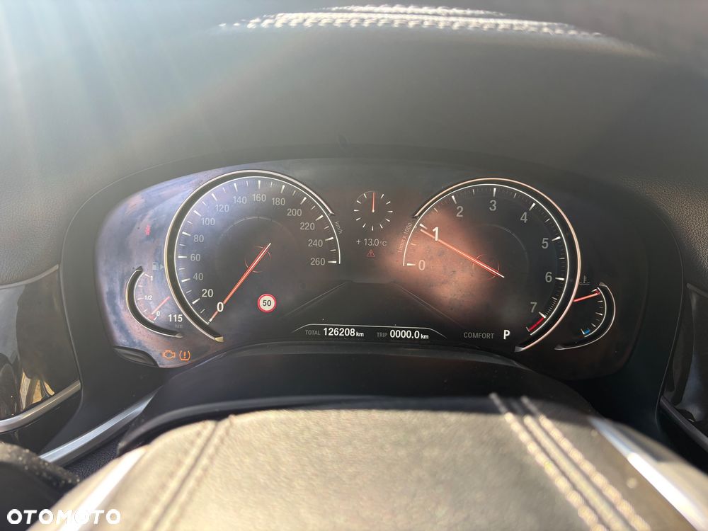 BMW Seria 7 740Li - 36