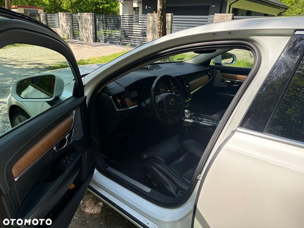 Volvo S90 T8 AWD Plug-In Hybrid Inscription - 6