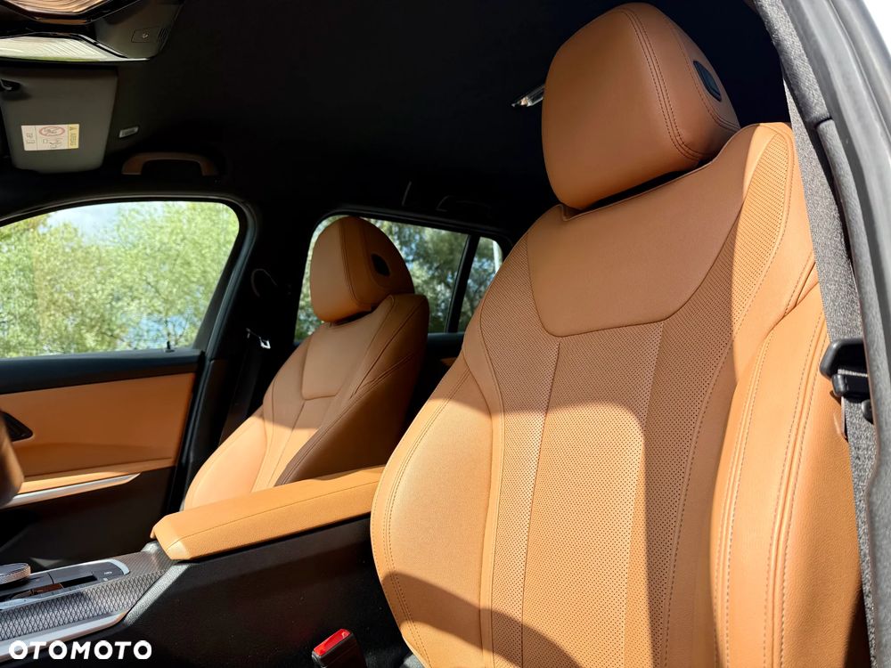 BMW Seria 3 320d xDrive mHEV M Sport - 9