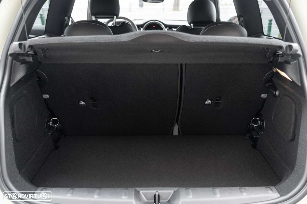MINI 5 Portas Cooper Premium JCW Auto - 40