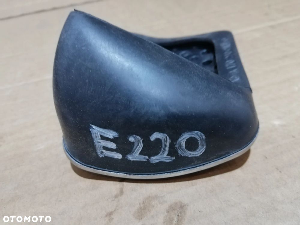 Mercedes W205 nakładka guma pedału hamulca a1702900182 - 2