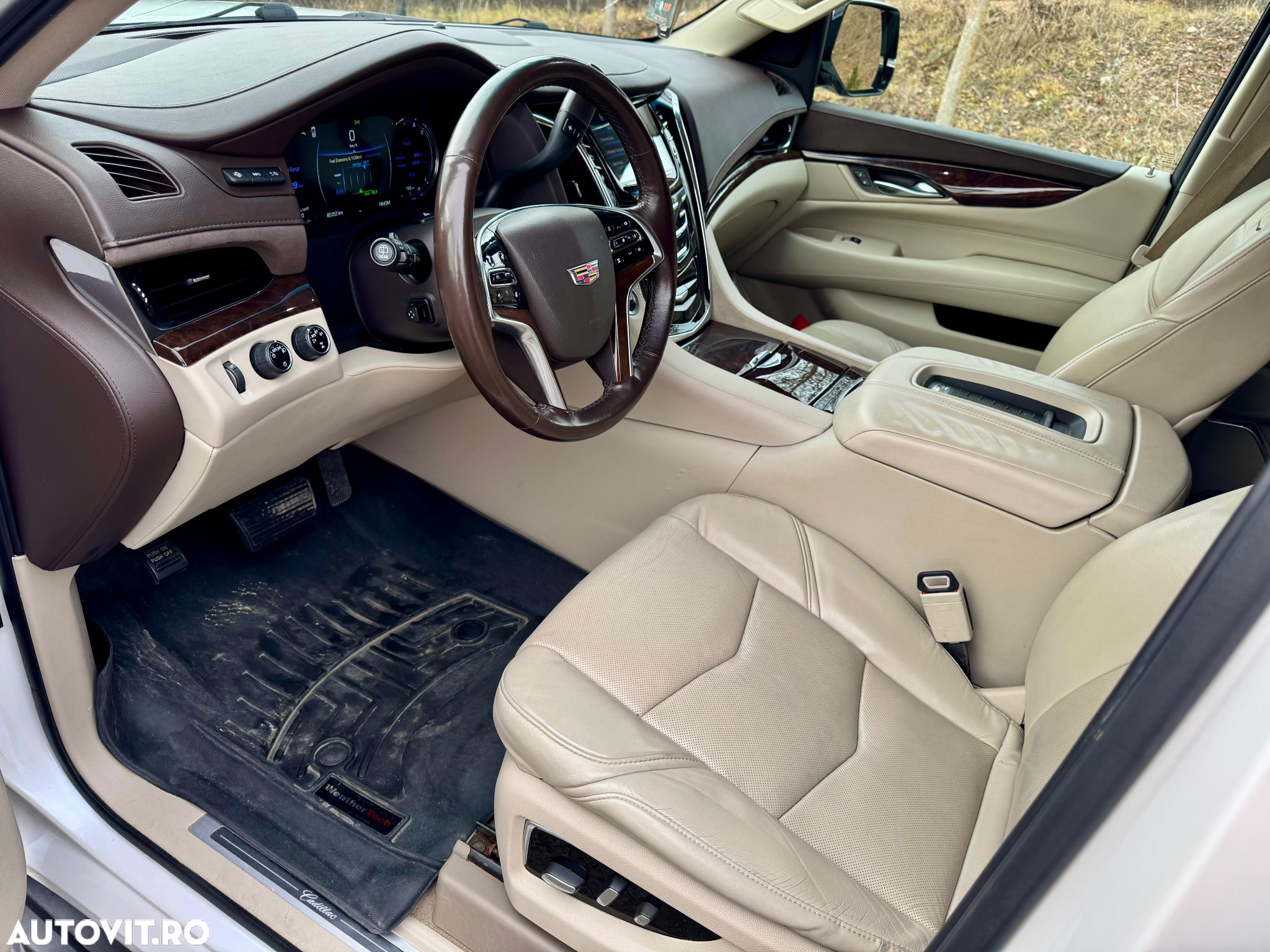 Cadillac Escalade 6.2 V8 AWD AT Platinum - 4