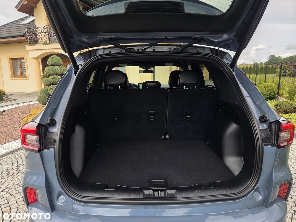 Ford Kuga - 25