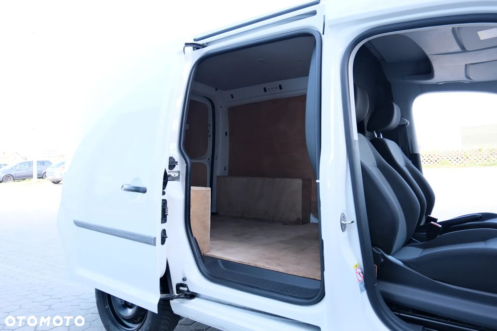 Volkswagen Caddy - 36