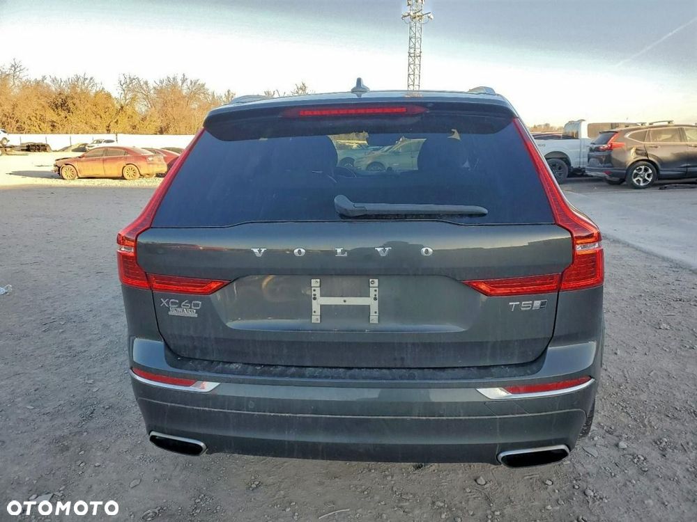 Volvo XC 60 T5 AWD Inscription - 6