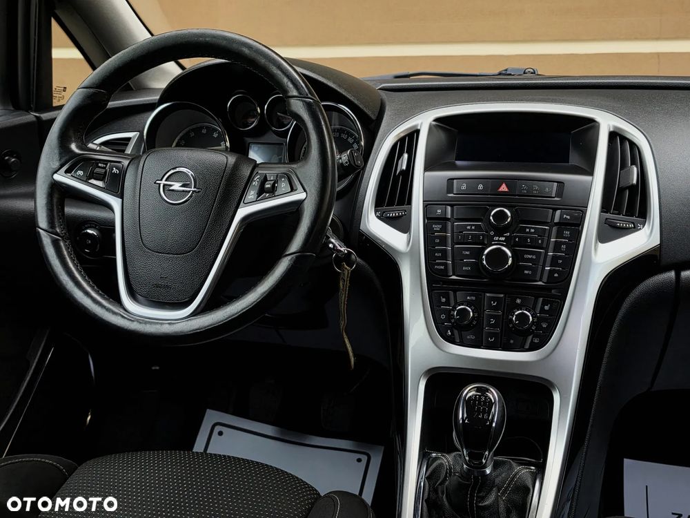 Opel Astra 1.4 Turbo Cosmo - 6