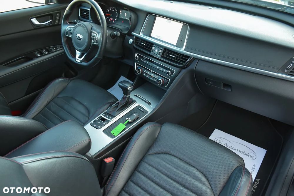 Kia Optima 2.0 T-GDI GT - 26