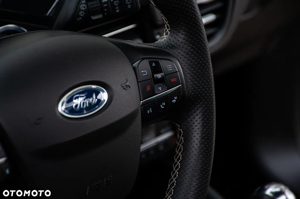 Ford Focus 2.0 EcoBlue ST - 25