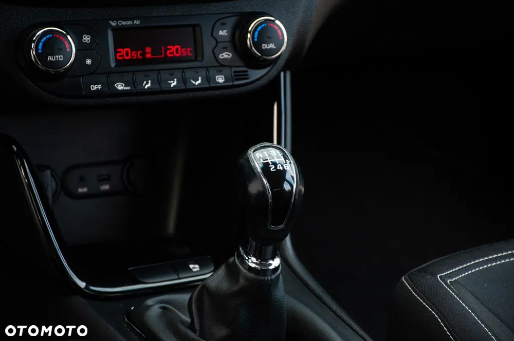 Kia Ceed 1.6 GDI Vision - 33