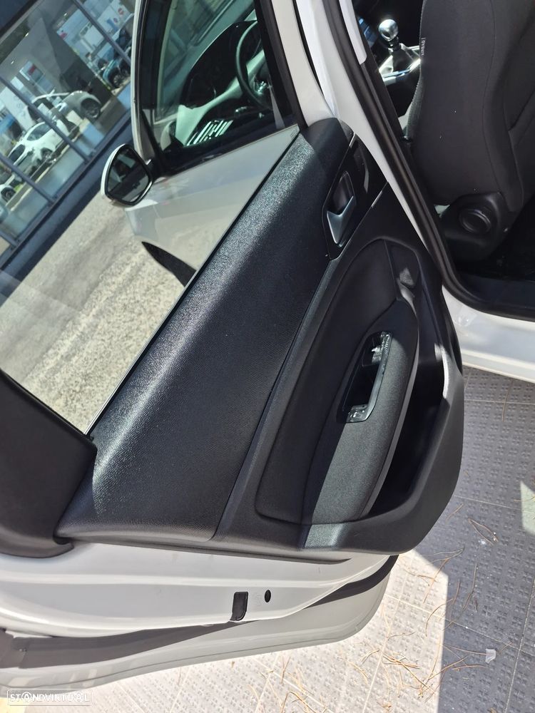 Peugeot 308 SW 1.6 BlueHDi Allure J17 - 16