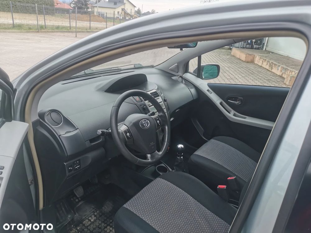 Toyota Yaris 1.4 D-4D Terra A/C - 20