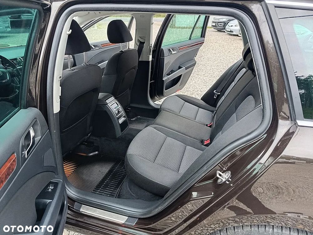 Skoda Superb 2.0 TDI Business DSG - 12