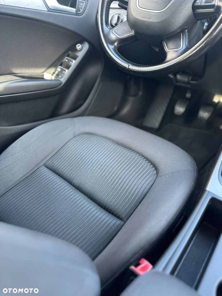 Audi A4 Avant 2.0 TDI DPF Ambiente - 26