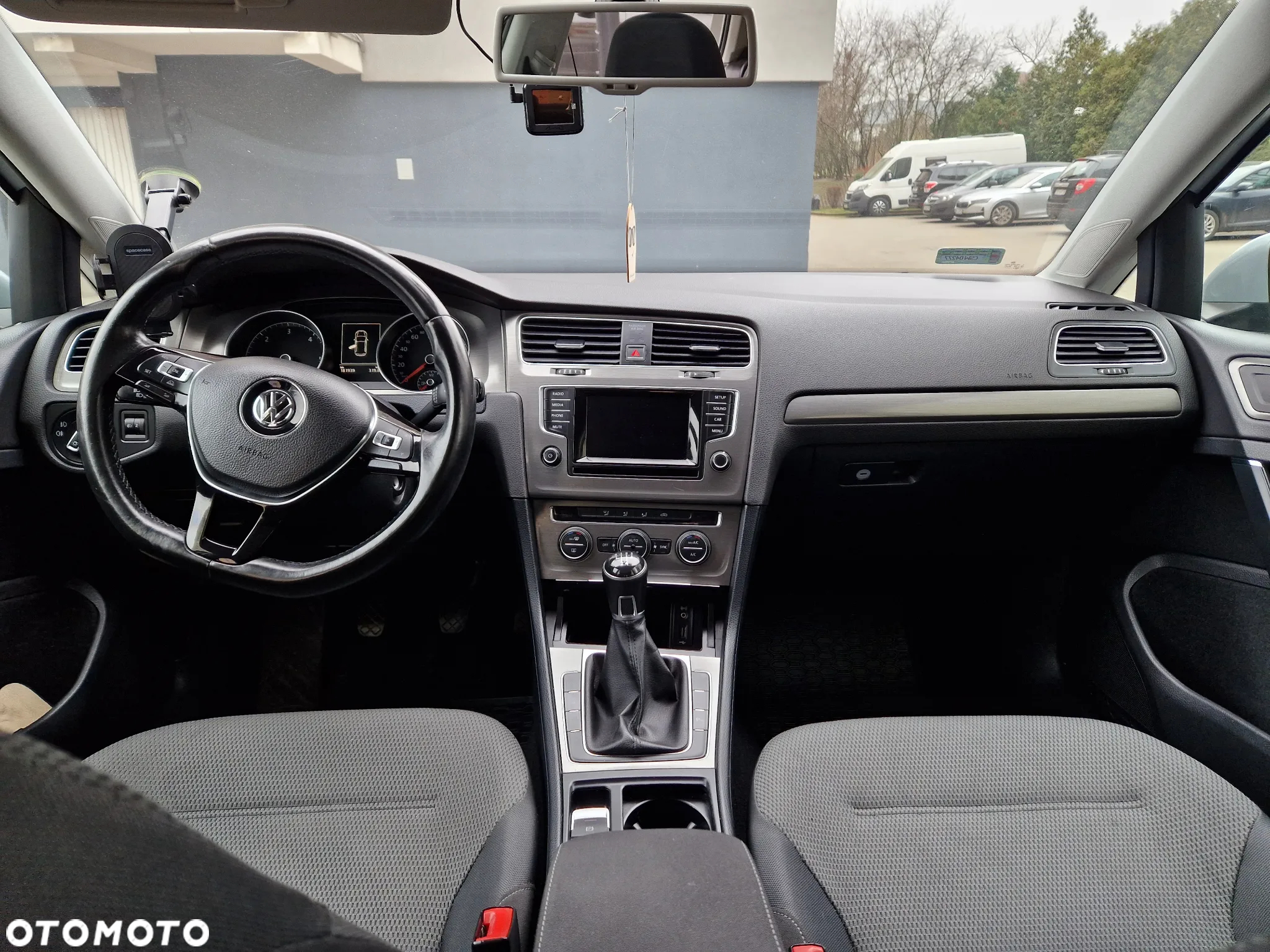 Volkswagen Golf VII 1.6 TDI BMT Highline - 11