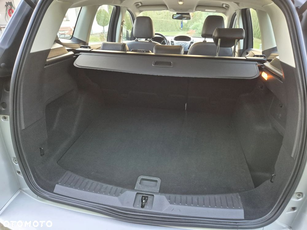 Ford Kuga - 34