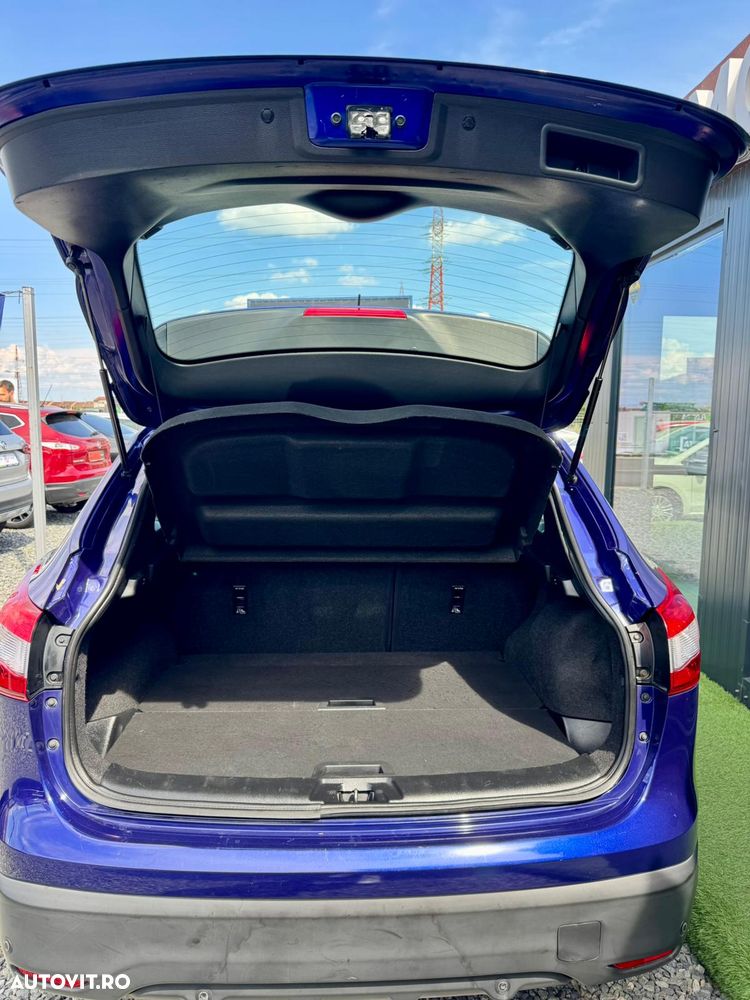 Nissan Qashqai 1.2 DIG-T N-Connecta - 38