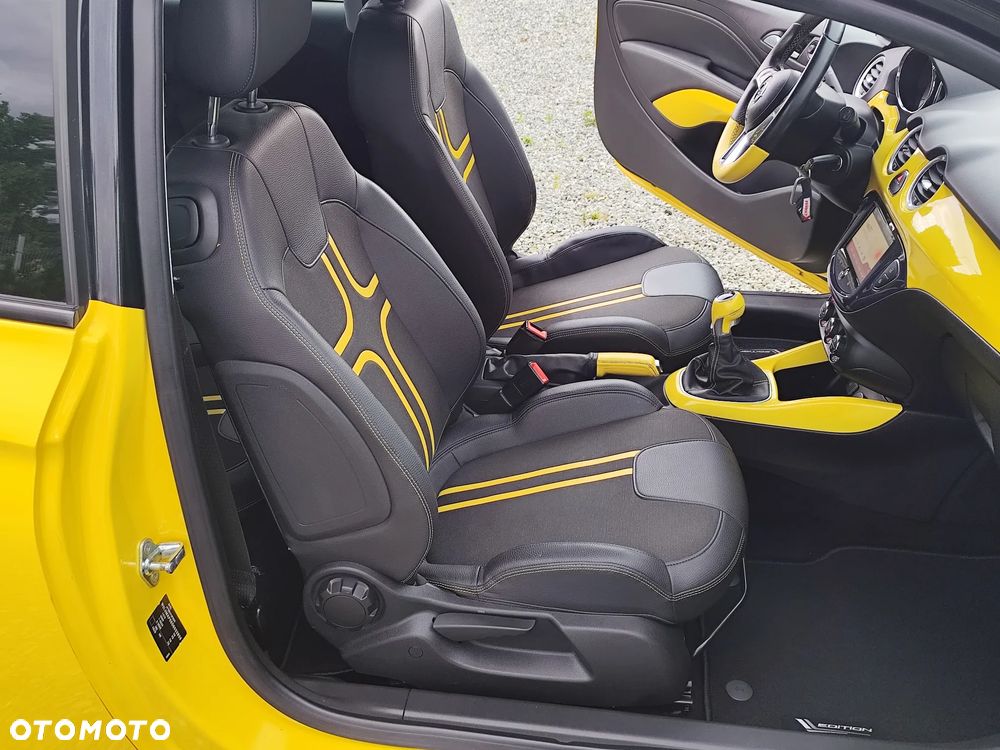 Opel Adam 1.2 Black Jack - 28