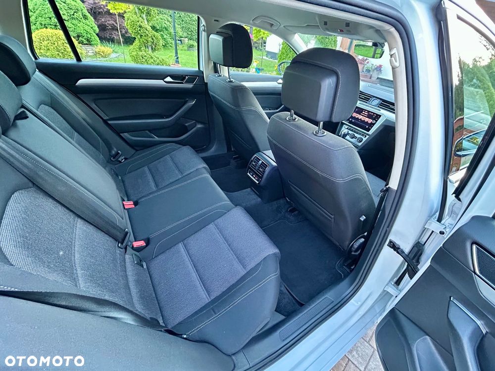 Volkswagen Passat 2.0 TDI BMT Comfortline DSG7 - 22