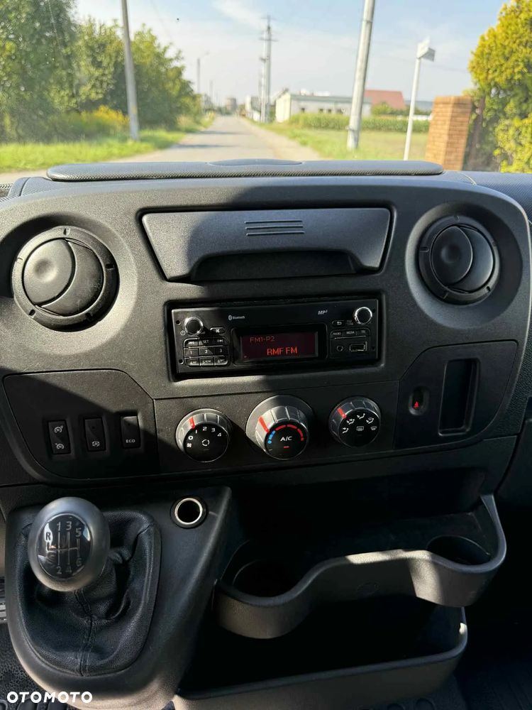 Renault Master - 15