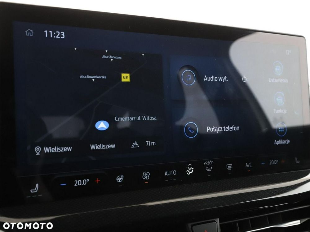 Ford Focus 1.0 EcoBoost Hybrid ST-LINE - 24