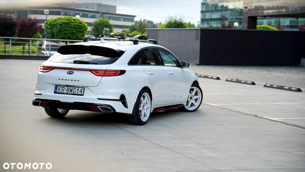 Kia ProCeed - 7