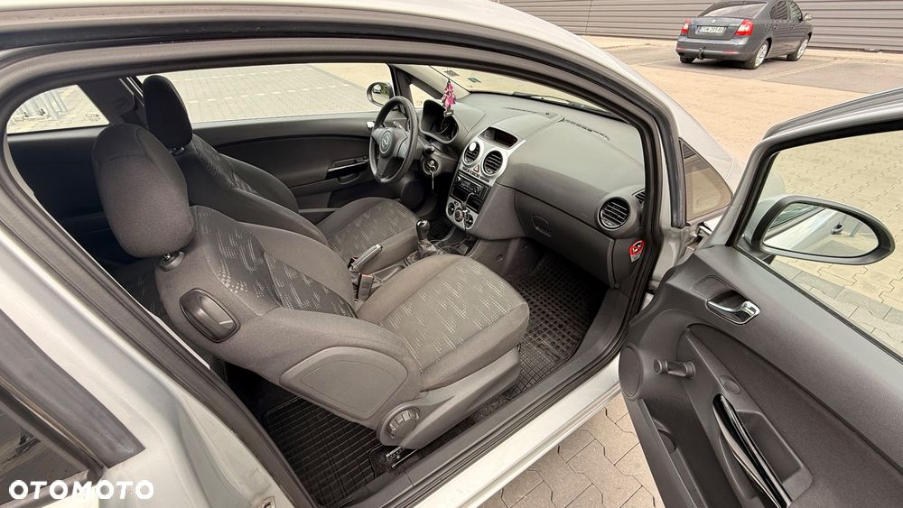 Opel Corsa 1.2 16V Enjoy - 13