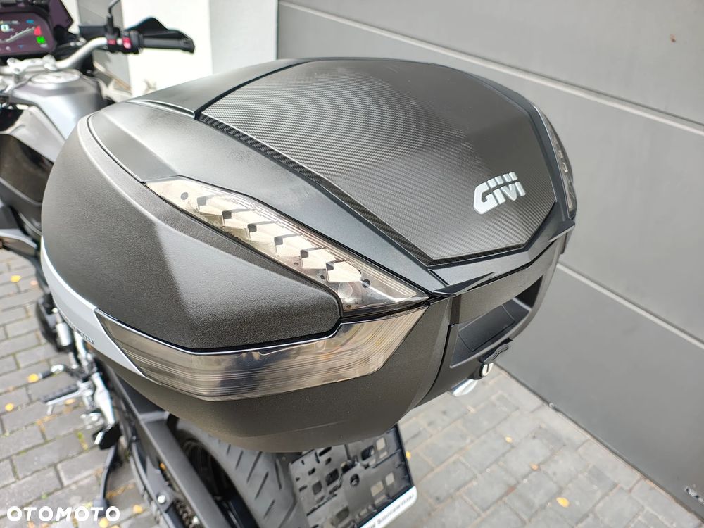 BMW XR - 30