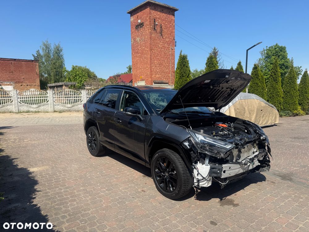 Toyota RAV4 - 8