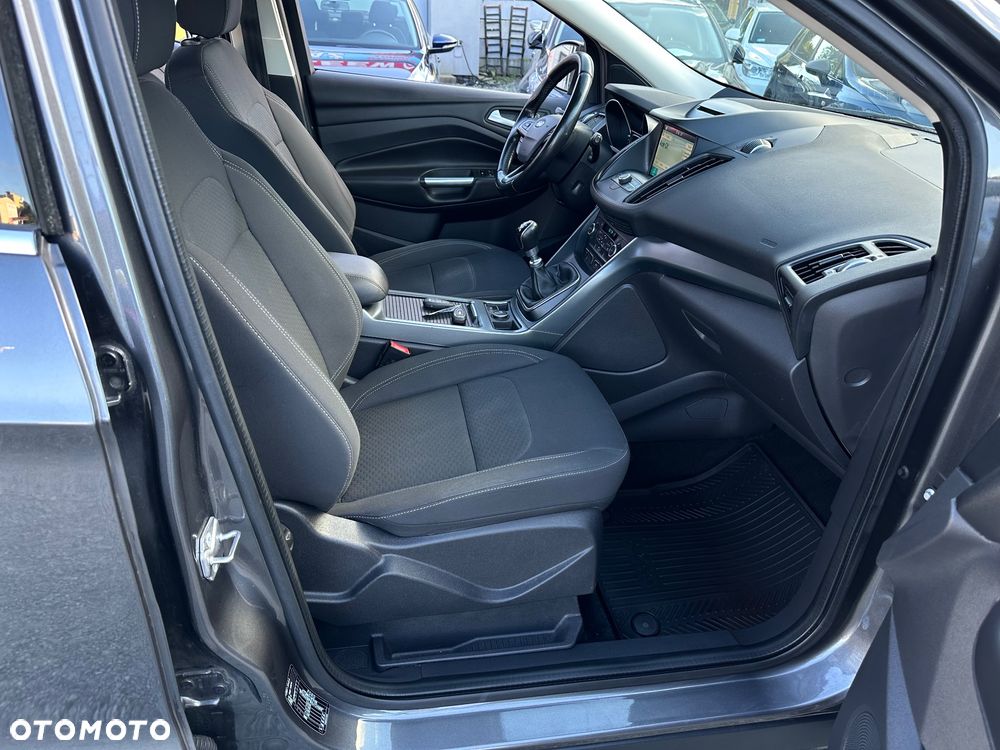 Ford Kuga 2.0 TDCi 4x2 Titanium - 23