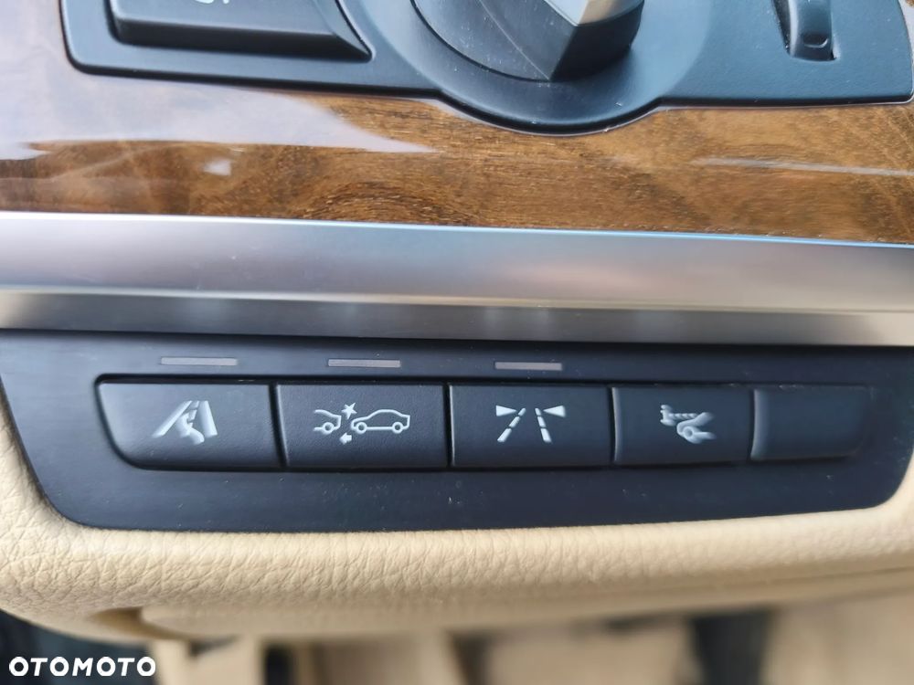 BMW Seria 7 730d L - 9