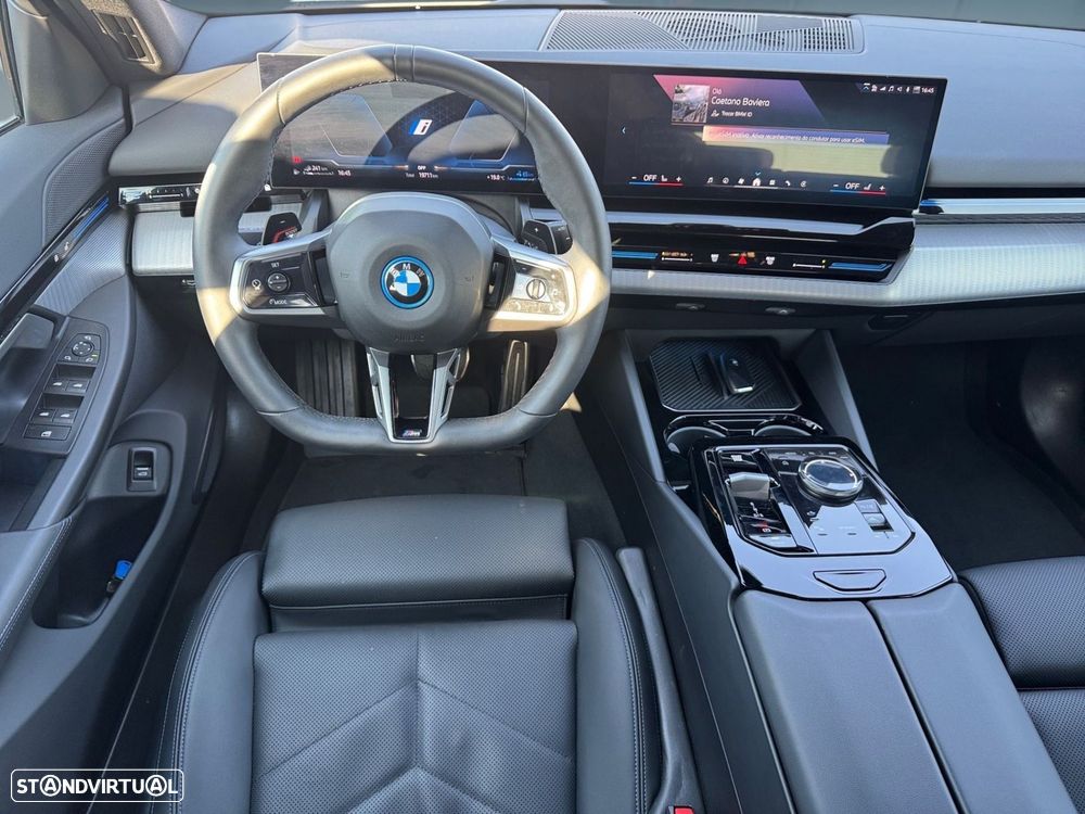 BMW 530 e Pack Desportivo M - 6