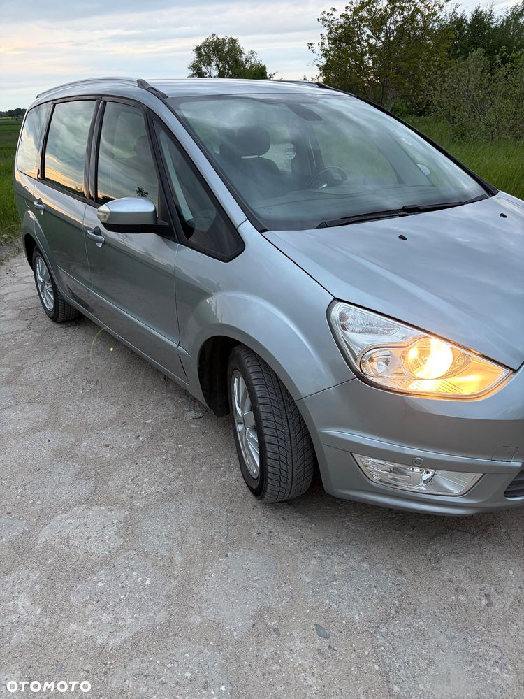 Ford Galaxy - 3